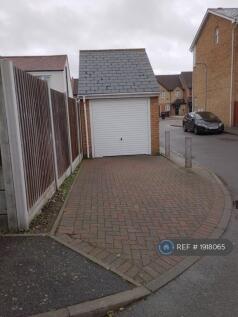 Private Driveway/Parking 