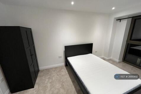 2nd Room With Wardrobe (Ensuite)