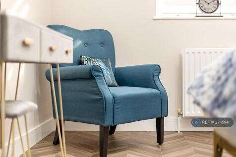 Bedroom - Seating Area