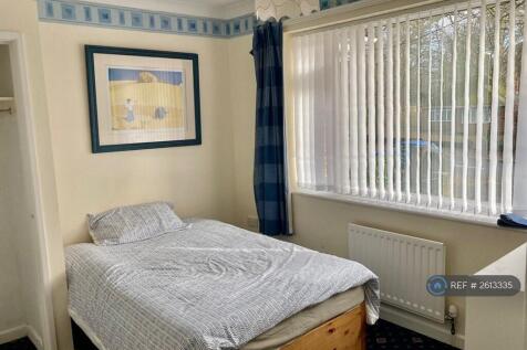 Small Double Bedroom