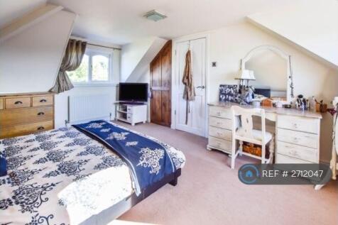 Master Bedroom With Walk In Wardrobe