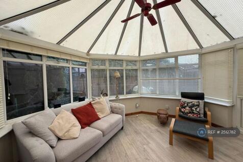Conservatory/Living Room
