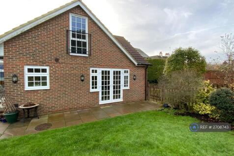 Rear Aspect / Garden