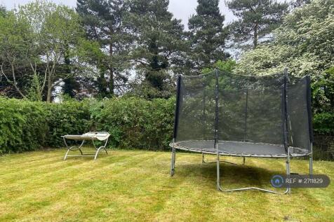 Large Private Rear Garden