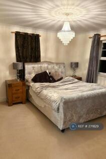 Dual Aspect Master With Ensuite