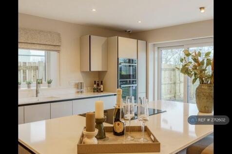 Show Home Entertain Example