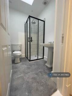 Private Ensuite Showeroom