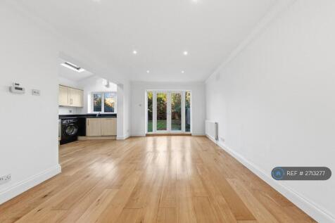 Kitchen / Living Room