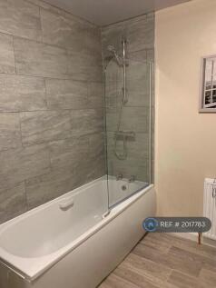 Newly Fitted Modern Bathroom 