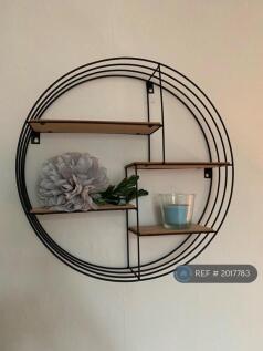 Feature Fittings In Living Room 