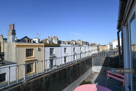 Roof Terrace Looking West