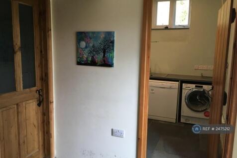 Entrance Hall 3 And Door To Kitchen