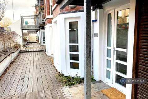 Garden Apartment Walkway