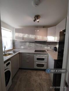 Kitchen With Under Pelmet Light