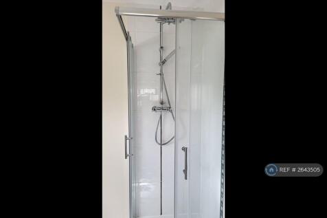 En-Suite Shower