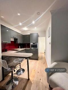 Modern Fitted Kitchen