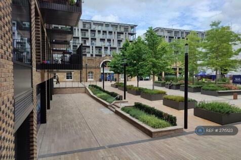 Local Shops Incl Tesco, m&amp;s Food