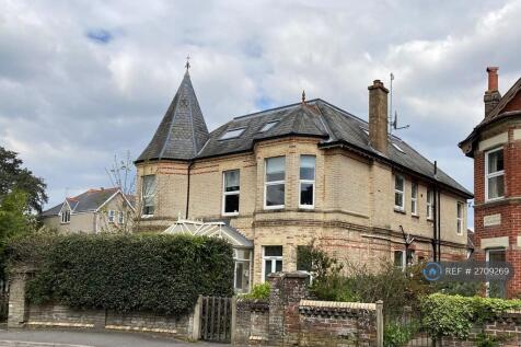 Character Building With Contemporary Interior