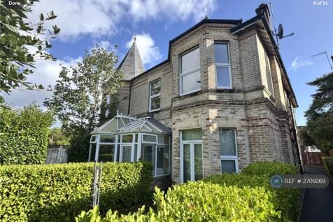 Lovely Sunny Front Garden