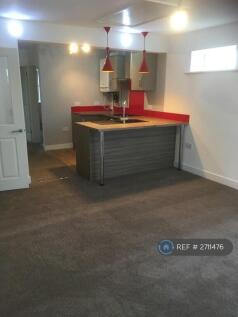 Bright Open Plan Lounge