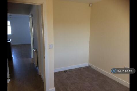 Large Double Bedroom 