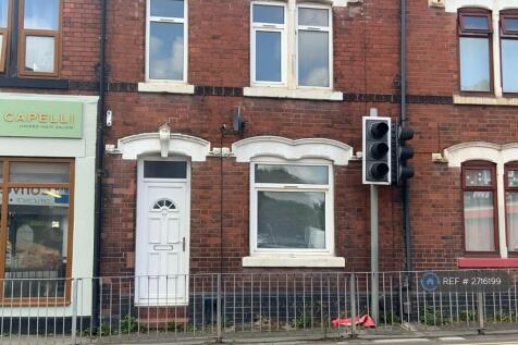 52 London Road St5 7el