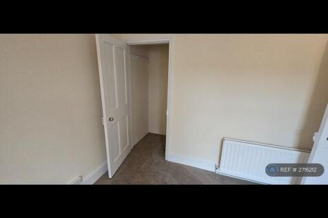 Main Bedroom Cupboard/Wardrobe