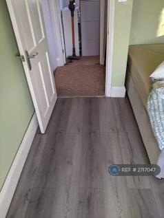 Bedroom Laminate Floor Colour