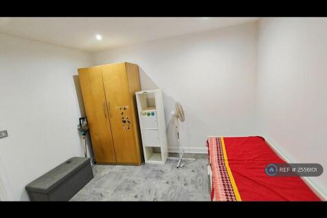 Double Bedroom  - 2 w/Wardrobe &#43; Extendable Bed