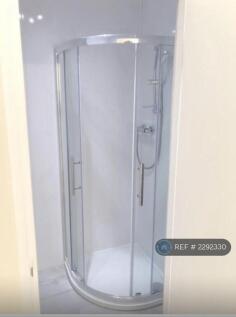 Single Room Bathroom 