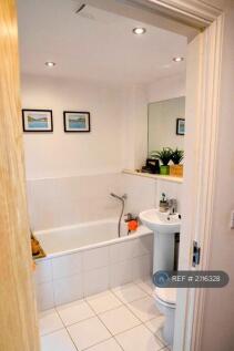 Main Bathroom With Bath