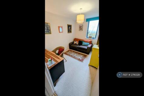 Spare Bedroom/Office