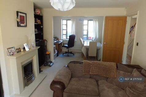 Living Room / Dining Area