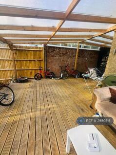 15 Feet By 6 Feet Wide Patio