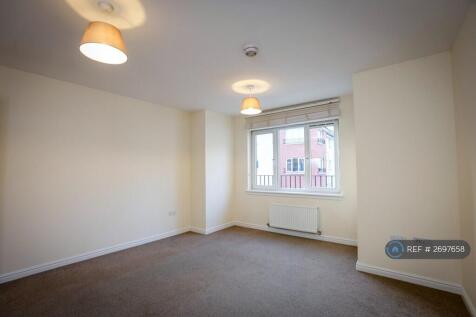 Lounge - West Facing 