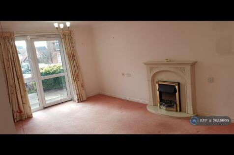 Lounge With Direct Access To Garden