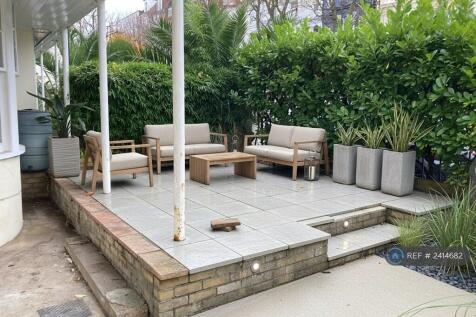 Garden 3 With Own Furniture