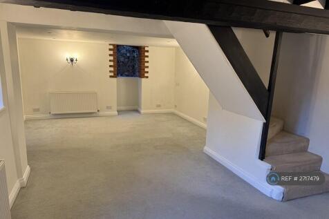 Lounge Facing Glass Path Lite