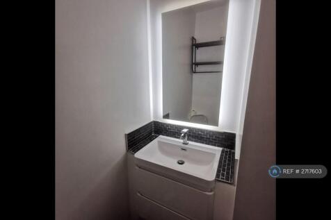 Ensuite Built In Vanity Unit