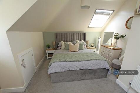 Master Bedroom &#43; Wardrobe &amp; Office Space