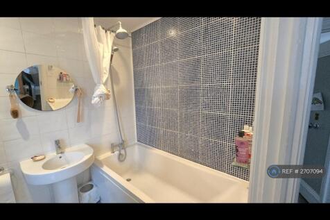 Family Bathroom Suite