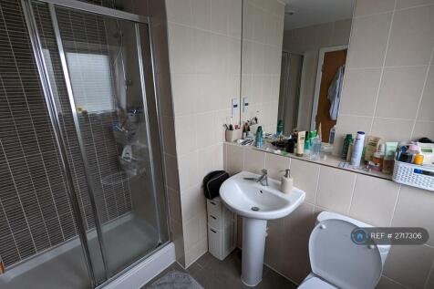 Master Bedroom Ensuite