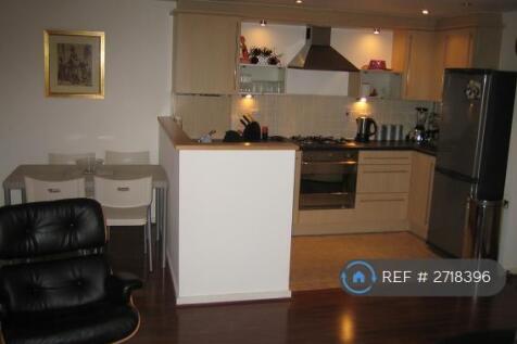 Kitchen / Dining Area