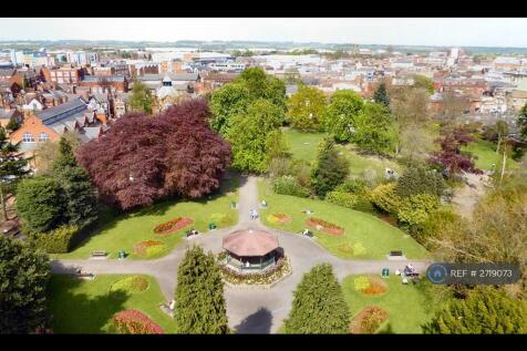 Queens Park Just Across Road!