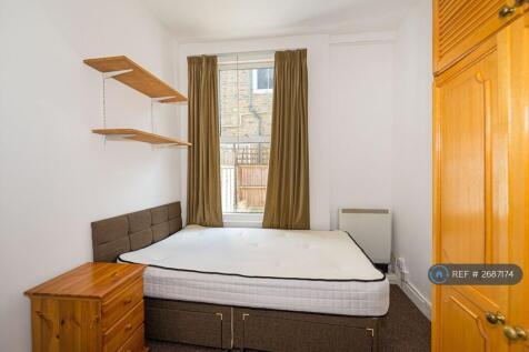 Small Lounge Or Optional Bedroom