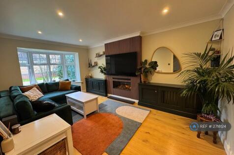 Living Room With Fireplace, Built In Cabinets 