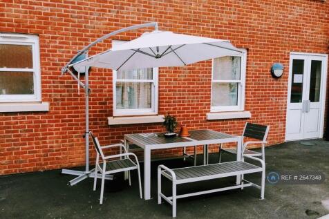 Outside Sitting Area 