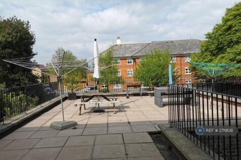 Communal Roof Terrace