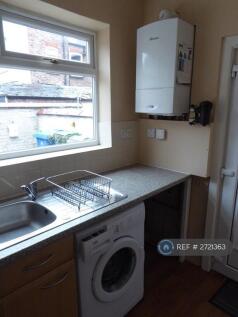 Kitchen (Faulty Washing Machine To Be Removed)