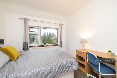 Desk &amp; Wardrobes